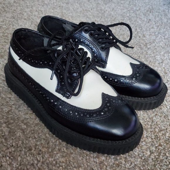 demonia oxfords